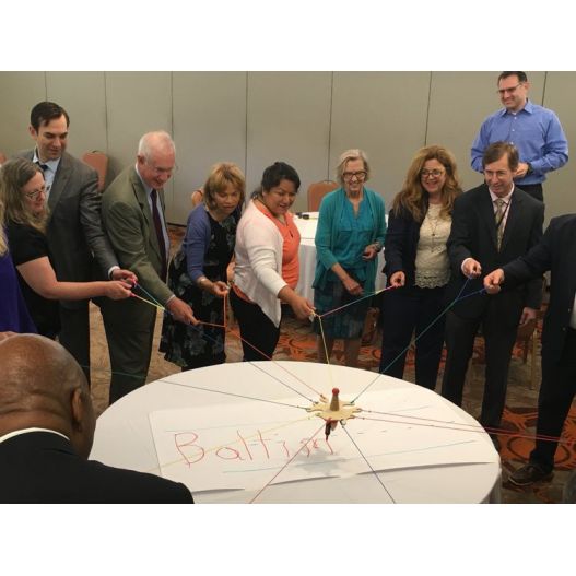 Crayon Coopératif, dessiner en groupe-4