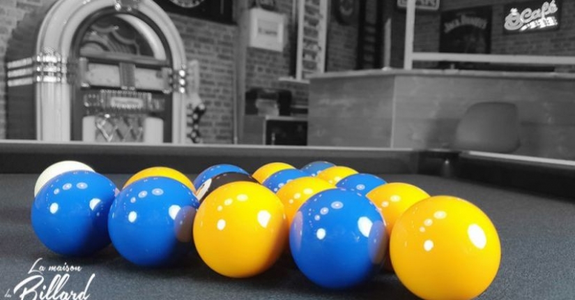 Dit-on « boule de billard » ou « bille de billard » ? 